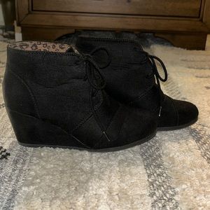 City classified ankle hotties with about a 2inch wedge